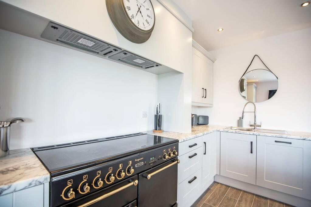 4 Bedroom Barn Conversion In Beamish County Durham